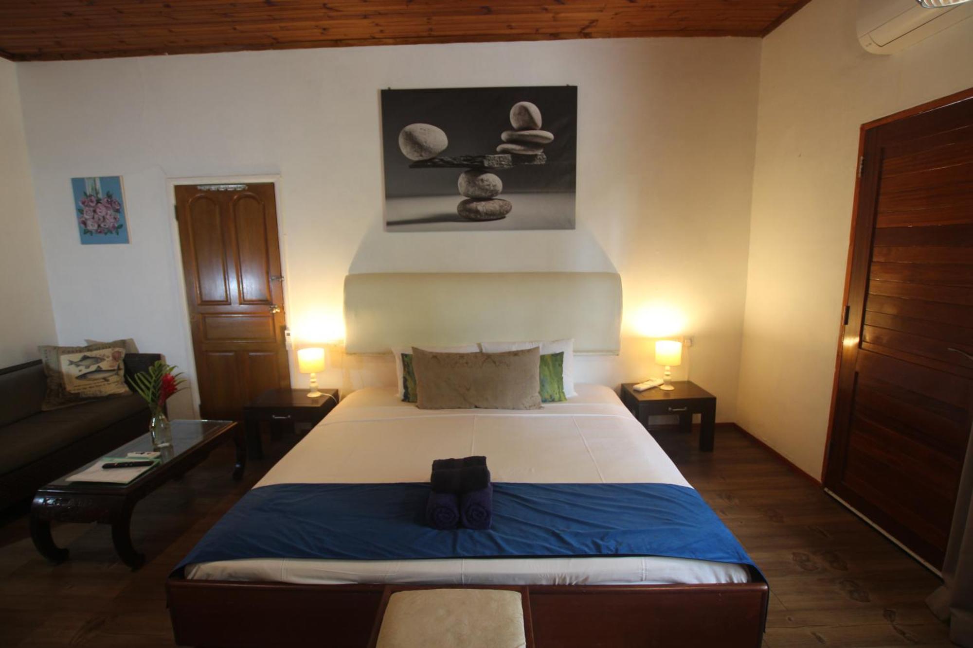 Castaway Lodge Pointe Au Sel Room photo